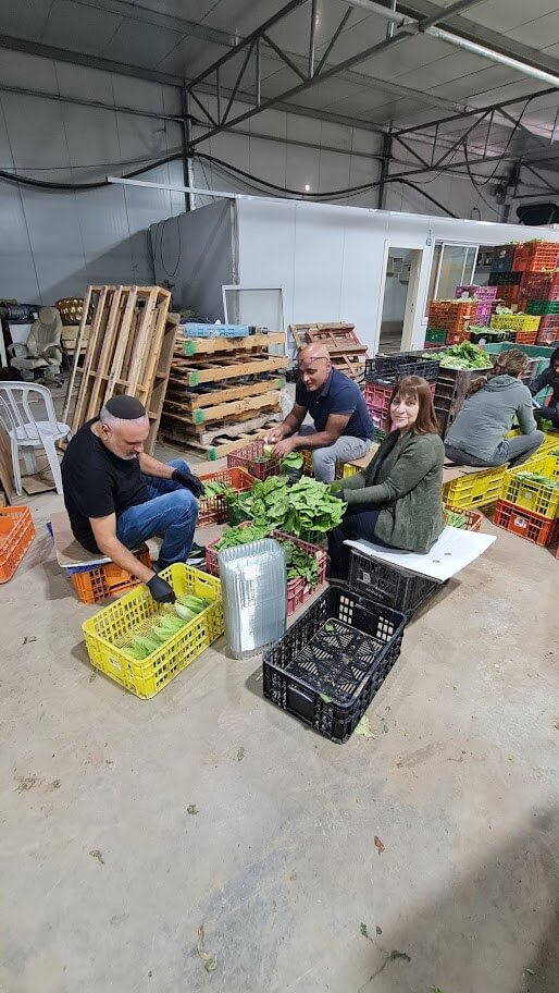 תרומה לקהילה